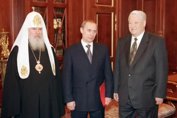 From left to right 1 Boris Yeltsin 2 Vladimir Putin 3 Alexy the Second - фото 13