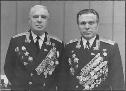 К С Грушевой и Н А Щелоков На открытии Домамузея Н А Щелокова - фото 137