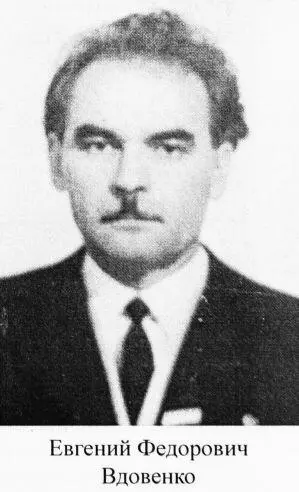 СОЕДИНИТЕ С ПРЕЗИДЕНТОМ МАДАГАСКАРА В самый ожесточенный огонь - фото 12