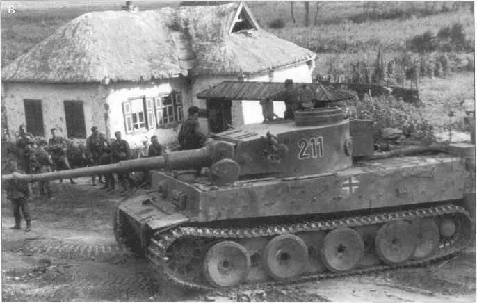 AС PzKpfwVIH 503го батальона во время боев на Курской Дуге Июльавгуст - фото 70