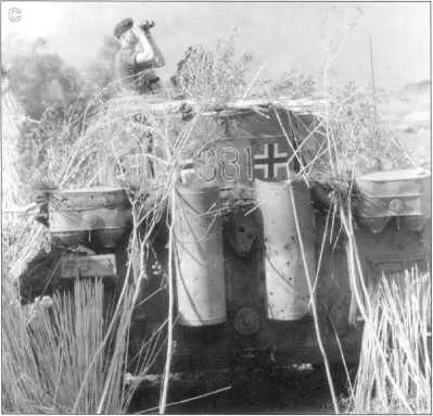 AС PzKpfwVIH 503го батальона во время боев на Курской Дуге Июльавгуст - фото 71