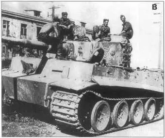 А В Танки PzKpfwVIH 13й роты 1й дивизии СС в боях на Курской Дуге Июнь - фото 185