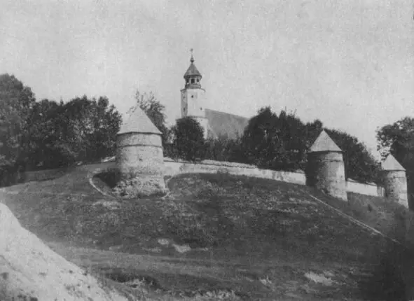 Кальвинистский собор и замок в Койданово разрушенные советской властью в - фото 2