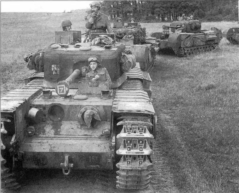 Колонна Черчиллей 34й армейской танковой бригады в Нормандии Июль 1944 года - фото 53