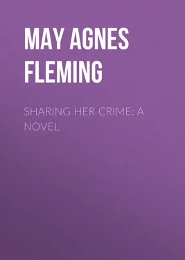 May Fleming Sharing Her Crime: A Novel обложка книги