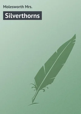 Mrs. Molesworth Silverthorns обложка книги