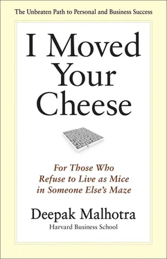 Deepak Malhotra I Moved Your Cheese. For Those Who Refuse to Live as Mice in Someone Else's Maze обложка книги