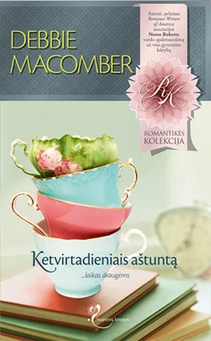 Debbie Macomber Ketvirtadieniais aštuntą обложка книги