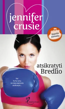 Jennifer Crusie Atsikratyti Bredlio обложка книги