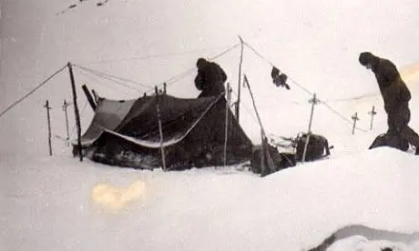 Installation of the Dyatlov groups double tent in the mountain conditions of - фото 36