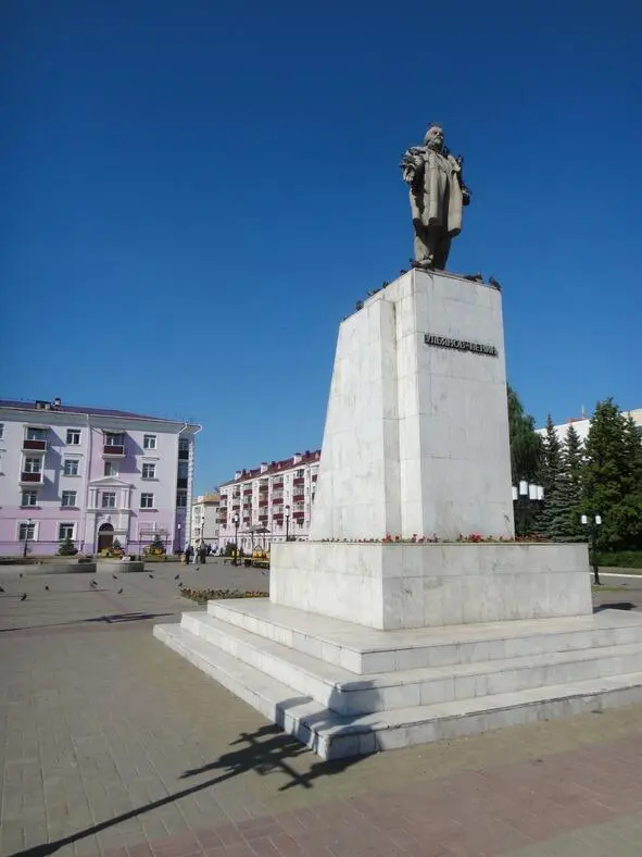 Сквозь слезы смейся Сквозь слезы смейся не грусти Не наполняй сосуды ядом - фото 2