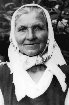 Мама Осадчая Варвара Семёновна 19051998 Снимок 1965 г Сестра Мария - фото 2