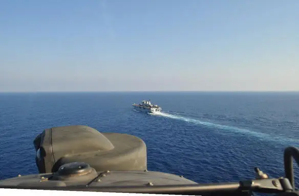 Approaching HMS Ocean Just an exercise deck landing training in the - фото 8