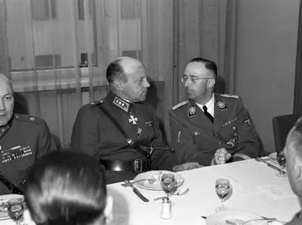 General Erik Heinrichs chief of the Finnish General Staff and Heinrich - фото 15