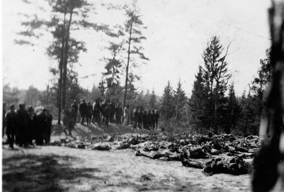 The murderous reality of Soviet rule The corpses of a few of Stalins Polish - фото 21