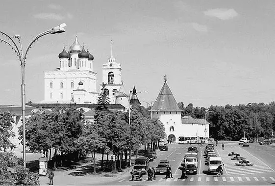 В центре Пскова Современный Псков это уникальный археологический - фото 6