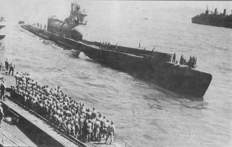 Японская подводная лодка I400 и ангар для самолета Aichi M6A стр 19 - фото 19