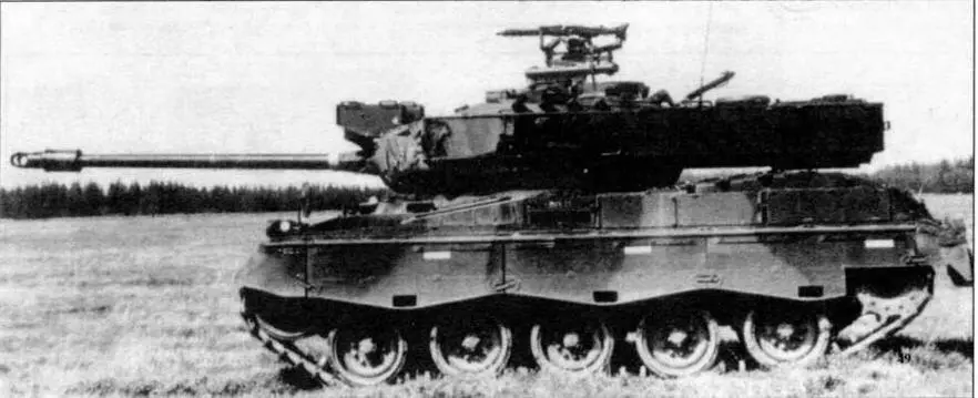 На снимках вверху и внизу модернизированный легкий танк M41DK датской армии - фото 14