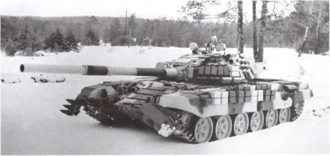 Танк Т72С с колейным ножевым тралом КМТ8 По состоянию на 2007 год танк Т72 - фото 115