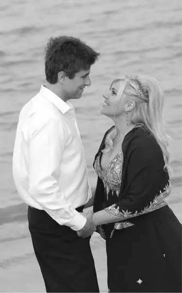 The singer and the spy marry Pearl Beach In early 2002 I resigned as - фото 19