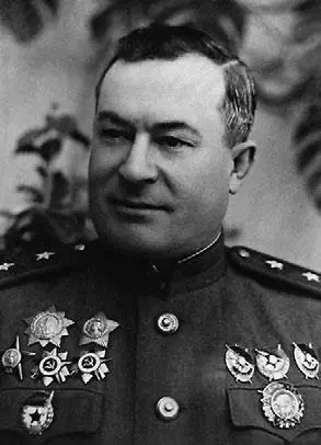 Член Военного совета Н К Попель Начальник штаба МА Шалин Командующий - фото 9