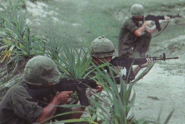 Судный день В октябре 1973 года в Дамаске столице Сирии приземлился - фото 3