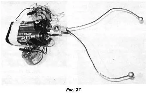 Принципиальная схема конструкции дана на рис 28 На транзисторах VT1 VT2 - фото 26