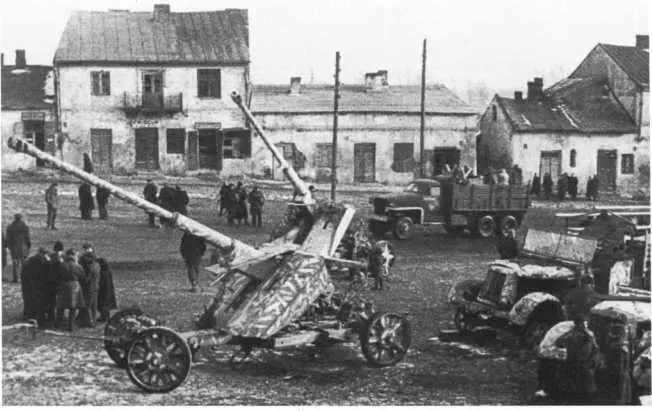 88мм противотанковые орудия Pak 43 на колесных ходах брошенные немцами при - фото 154