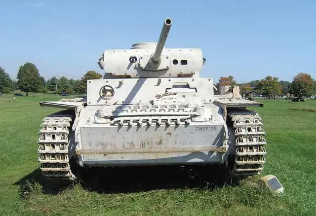 PzIII AusfL в экспозиции Военного музея на Абердинском полигоне в США - фото 167