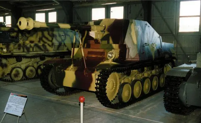 Истребитель танков SdKfz131 Marder II в экспозиции Военноисторического музея - фото 164