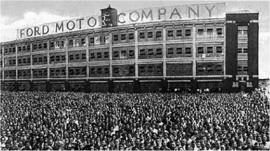 Ford Motor Company основанная Генри Фордом в 1903 году началась как скромный - фото 35