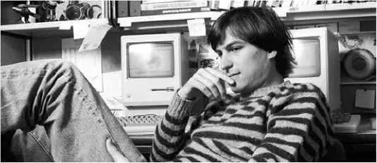 Впервые предложив людям настоящий персональный компьютер позже он сделал его - фото 64