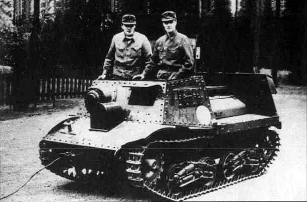 Трофейный тягач Т20 Комсомолец у финнов Визит Гитлера в Финляндию 4 июня - фото 47