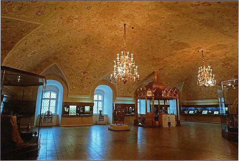 Патриаршие палаты Экспозиция музея в крестовой палате Крестовая палата - фото 72