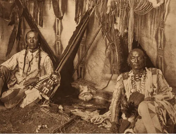 Рис 16 Edward Curtis In a Piegan Lodge 1911 Рис 17 Alfred Stieglitz - фото 17