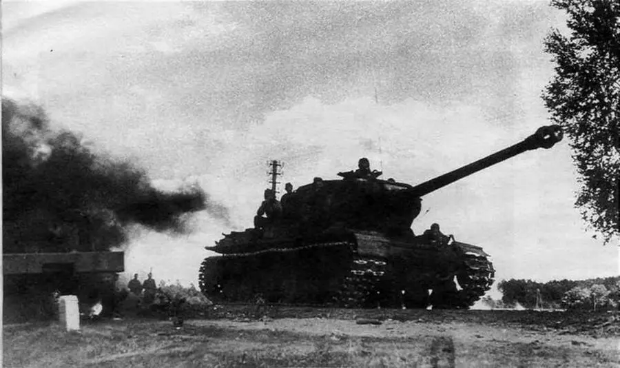 ИС2 с дульным тормозом немецкого типа на Рижском шоссе 1944 год Схема - фото 31