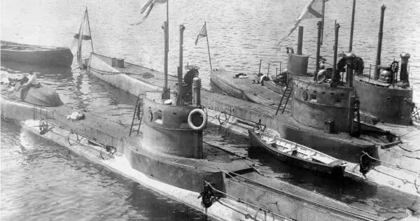 Подводные лодки Черноморского Подплава в Южной бухте Севастополя Фотографии - фото 575