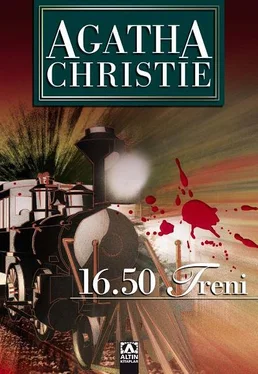 Agatha Christie 16.50 Treni обложка книги