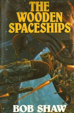 Bob Shaw The Wooden Spaceships обложка книги