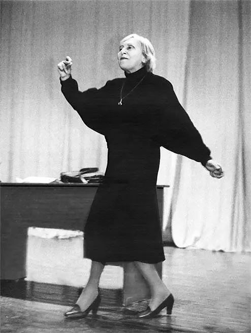 В свои 77 лет А Н Стрельникова не знала что такое остеохондроз гипертония - фото 1