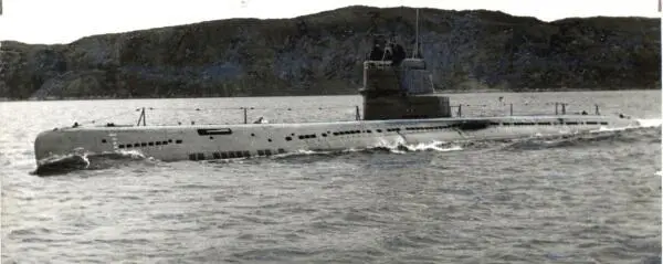 Подводная лодка С178 Подводная лодка С178 незадолго до гибели - фото 315