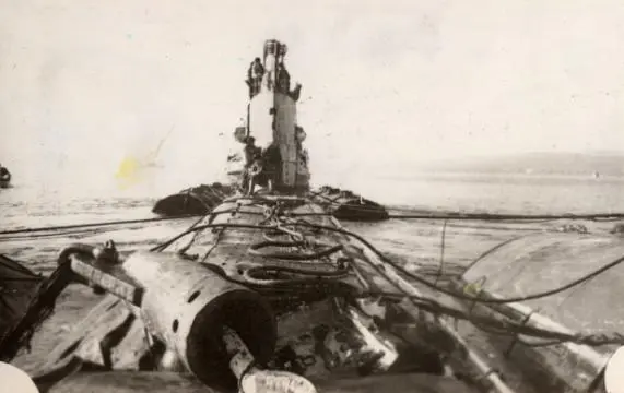Подводная лодка С178 после подъема Ноябрь 1981 года По - фото 319