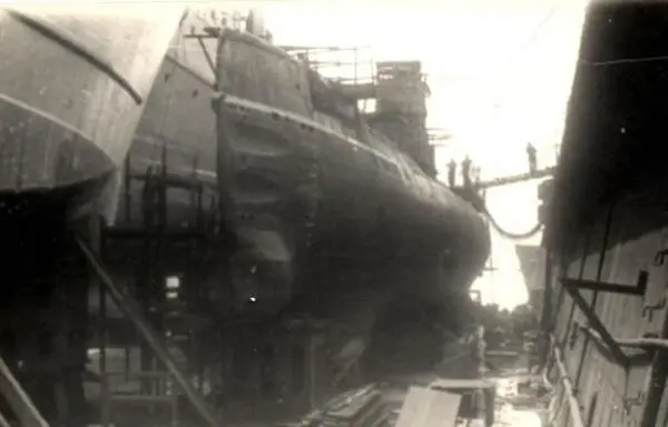 Подводная лодка С178 в сухом ДОКе Дальзавода 1981 год - фото 321