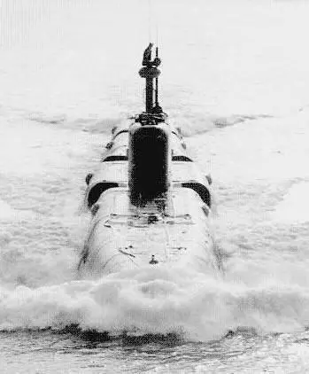 В августе 1985 года в бухте Чажма на судоремонтном заводе ВМФ СССР 30 в - фото 350