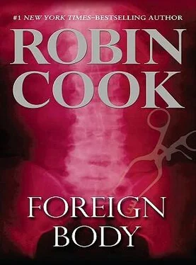 Robin Cook Foreign Body обложка книги