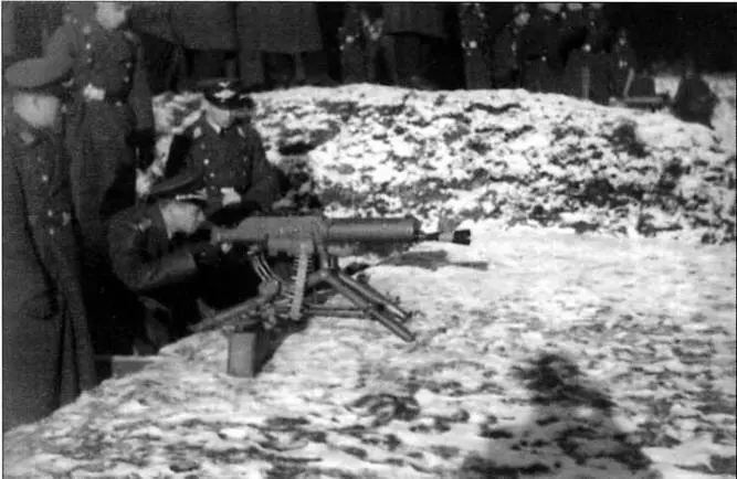 Базовой военной подготовке в Люфтваффе уделялось значительное время Однако - фото 6