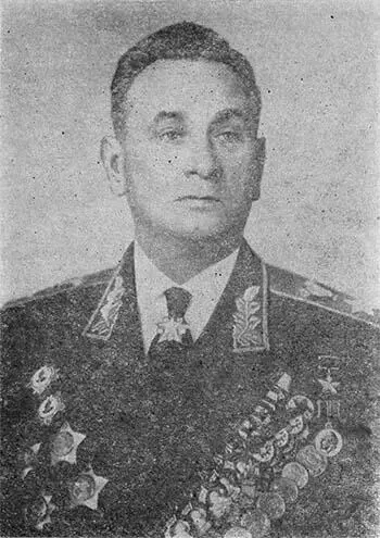 Министр обороны СССР Маршал Советского Союза А А Гречко В годы Великой - фото 15