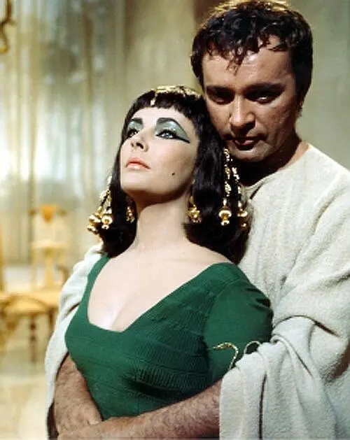 Кадры из фильма Клеопатра 1963 Роль Клеопатры исполнила Элизабет Тэйлор - фото 70