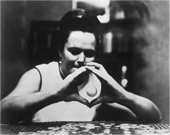 Экстрасенс Нина Сергеевна Кулагина в начале 1960х годов прославилась на весь - фото 5