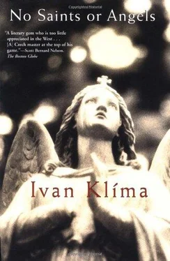 Ivan Klima No Saints or Angels обложка книги